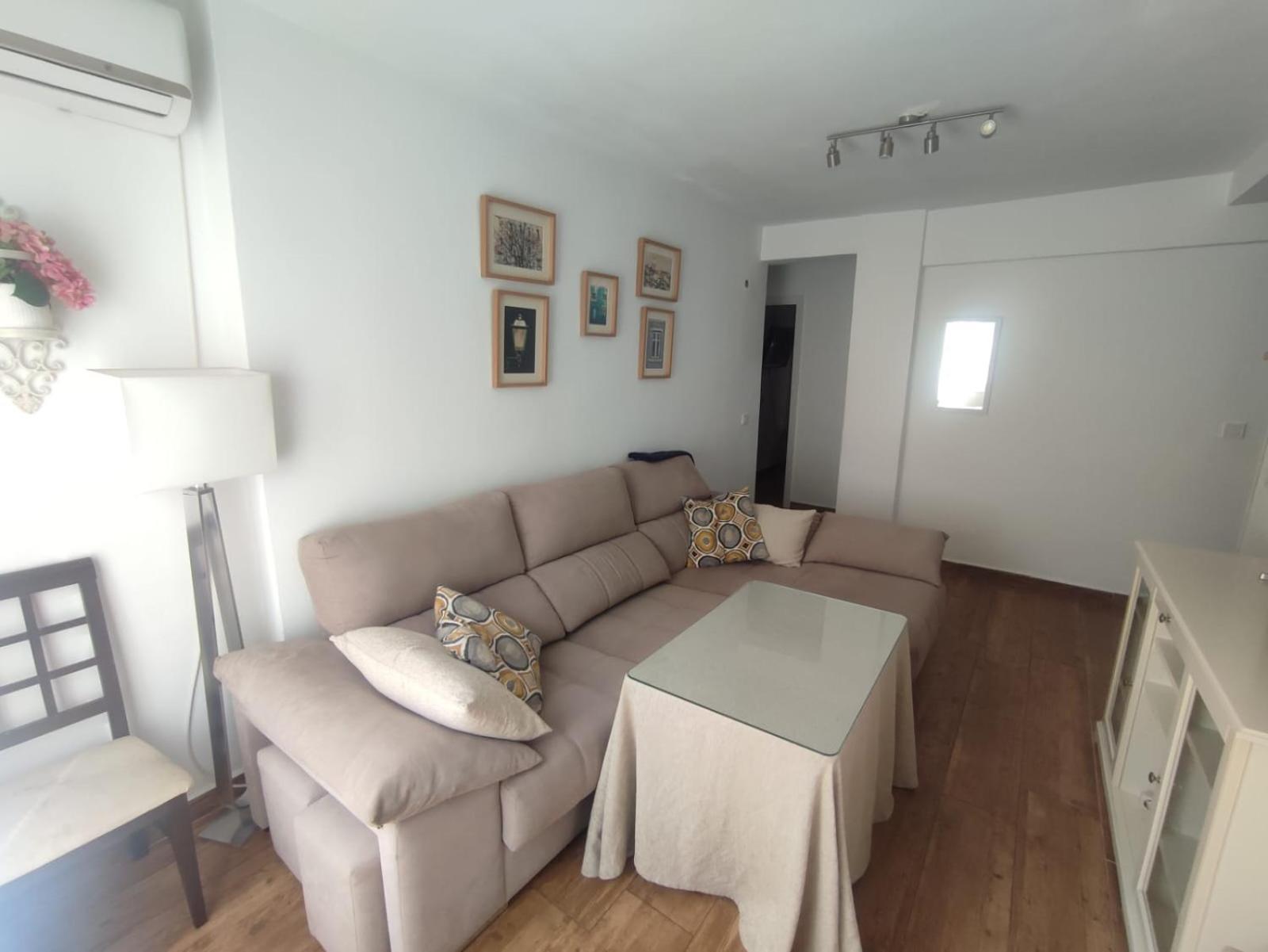 Piso Reformado 3 Habitaciones Sevilla Bagian luar foto