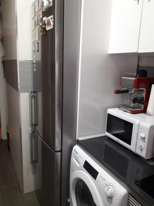 Piso Reformado 3 Habitaciones Sevilla Bagian luar foto